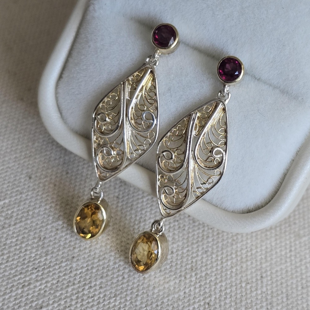 Vintage-Inspired Sterling Silver Filigree Earrings with Citrine & Garnet - Picture 4 of 12